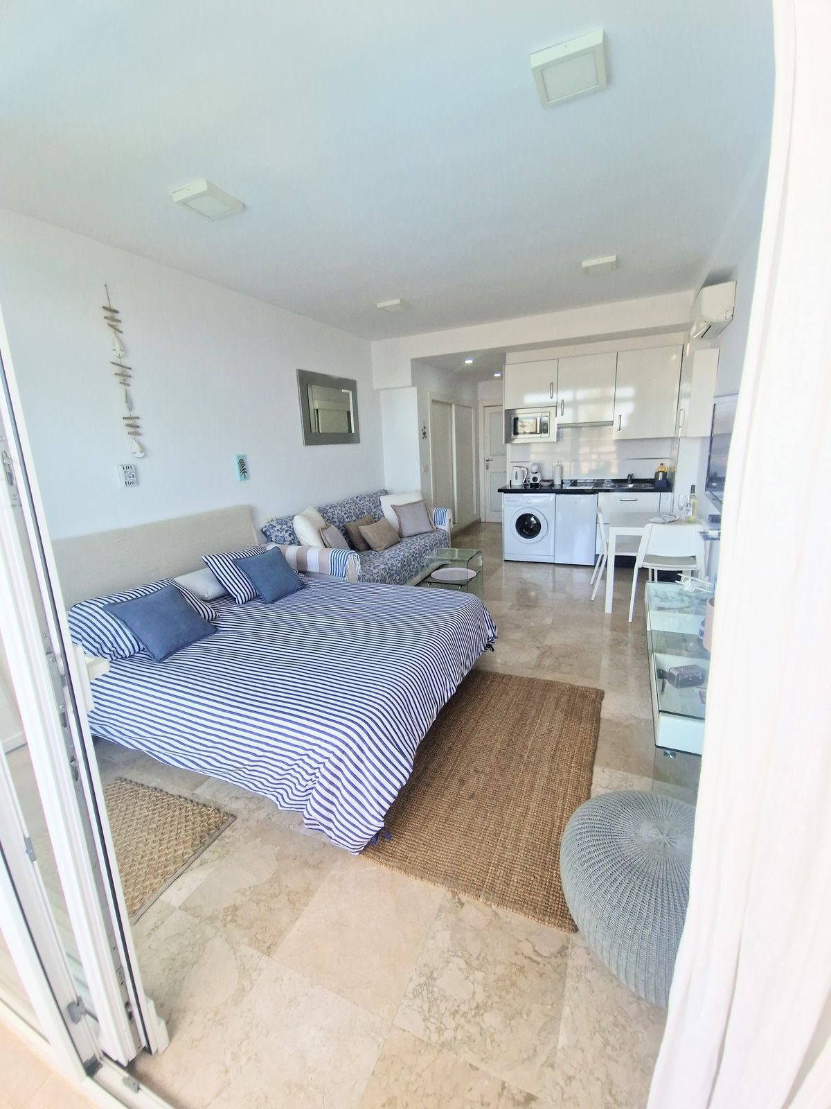 Se vende Estudio Planta Media de 1 dormitorios en Costa Del Sol, Málaga, España