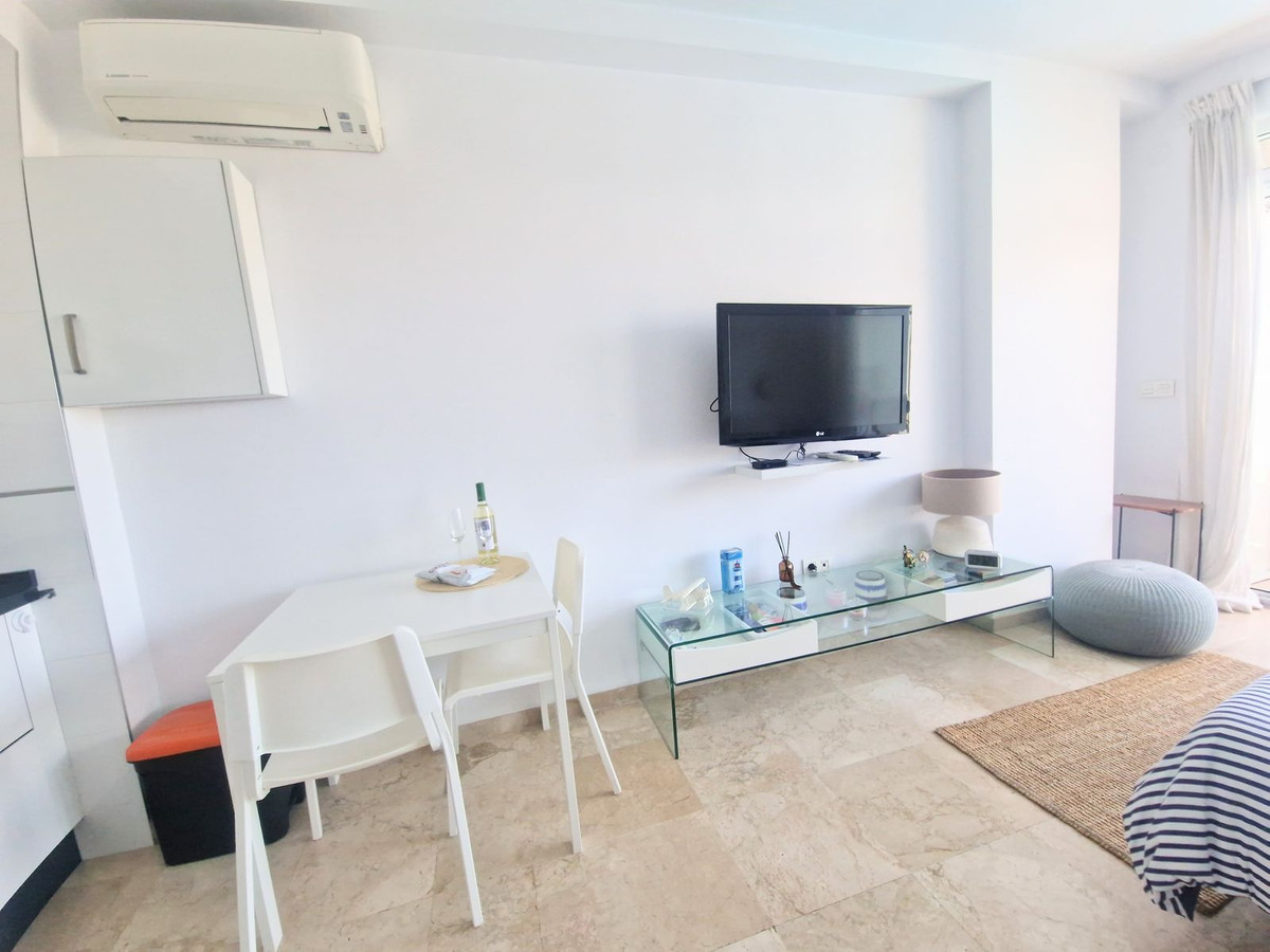 Se vende Estudio Planta Media de 1 dormitorios en Costa Del Sol, Málaga, España
