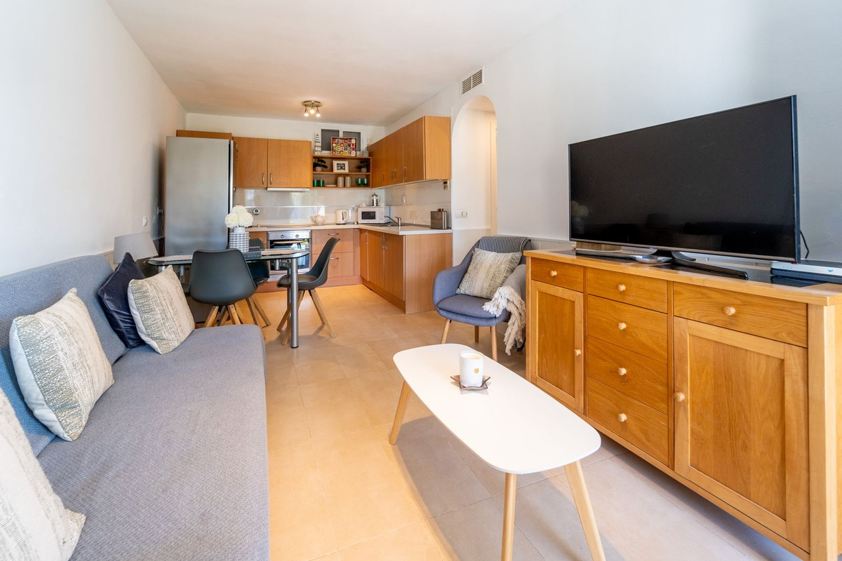 2 Bed Apartment for sale in Torreblanca Costa Del Sol, Málaga, Spain