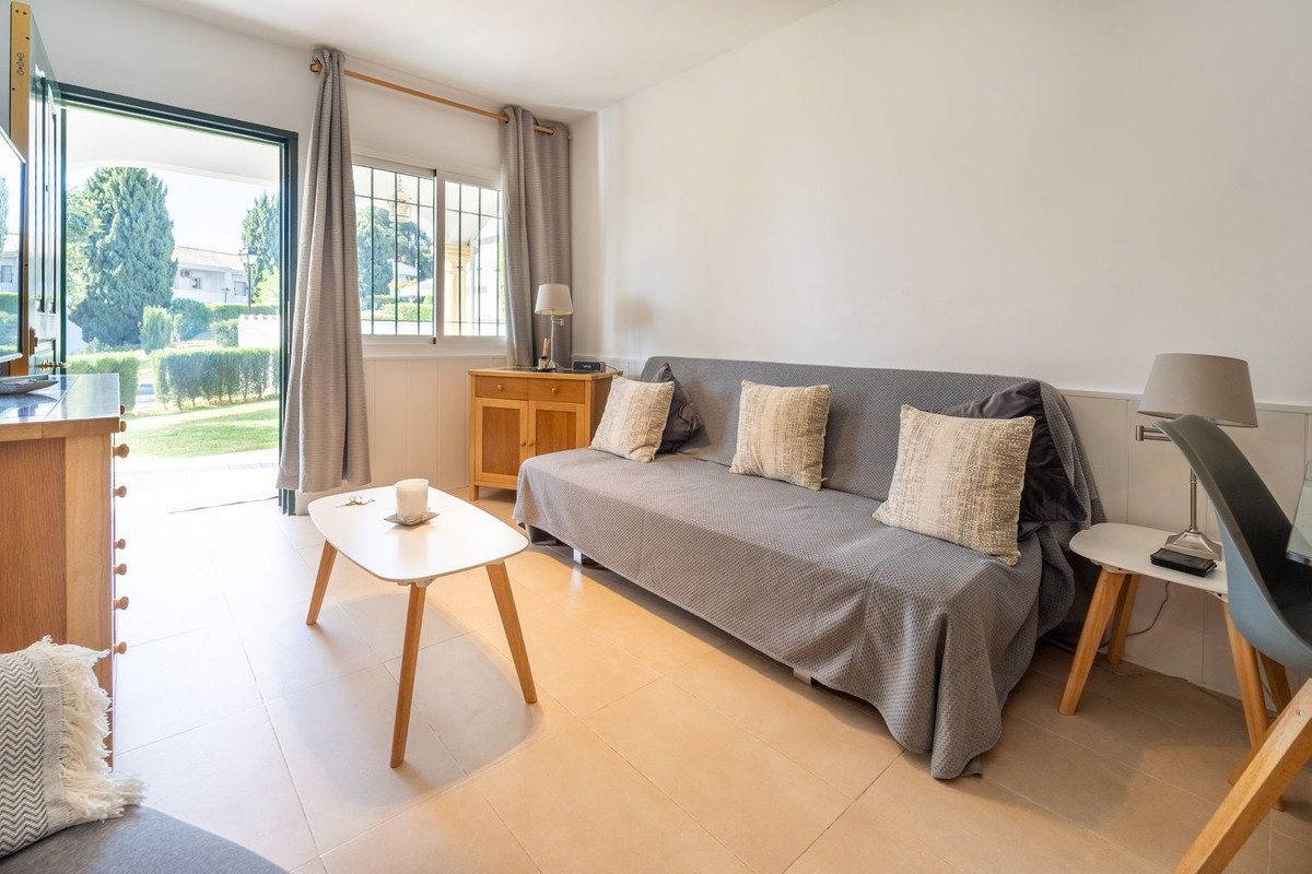 2 Bed Apartment for sale in Torreblanca Costa Del Sol, Málaga, Spain