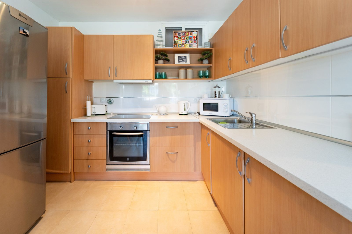 2 Bed Apartment for sale in Torreblanca Costa Del Sol, Málaga, Spain