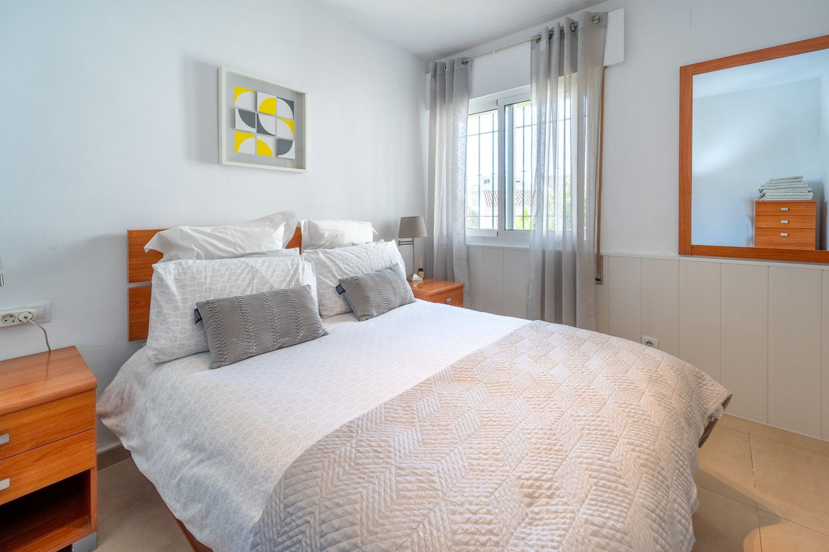 2 Bed Apartment for sale in Torreblanca Costa Del Sol, Málaga, Spain
