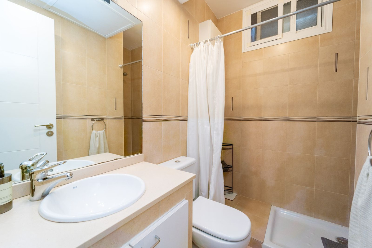 2 Bed Apartment for sale in Torreblanca Costa Del Sol, Málaga, Spain