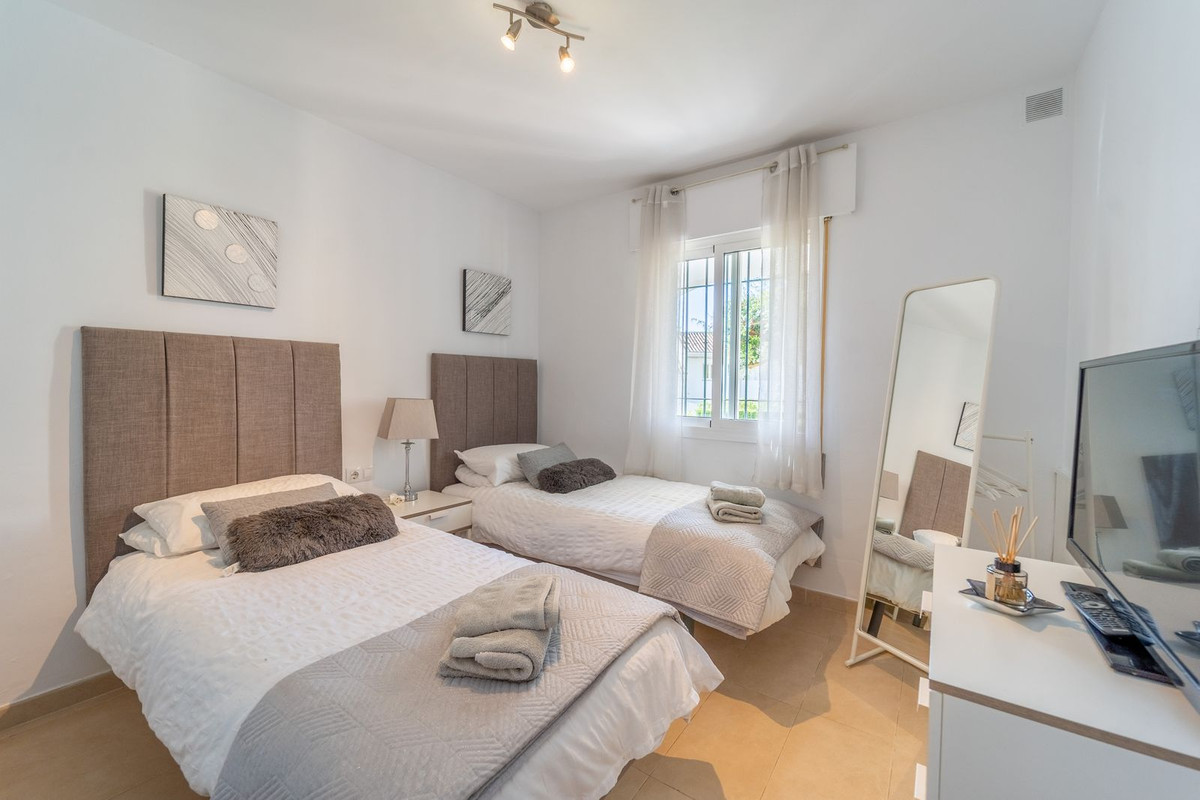 2 Bed Apartment for sale in Torreblanca Costa Del Sol, Málaga, Spain