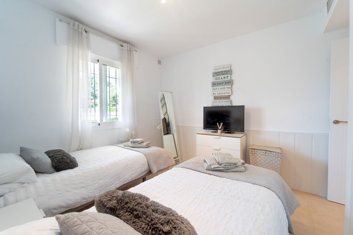 2 Bed Apartment for sale in Torreblanca Costa Del Sol, Málaga, Spain