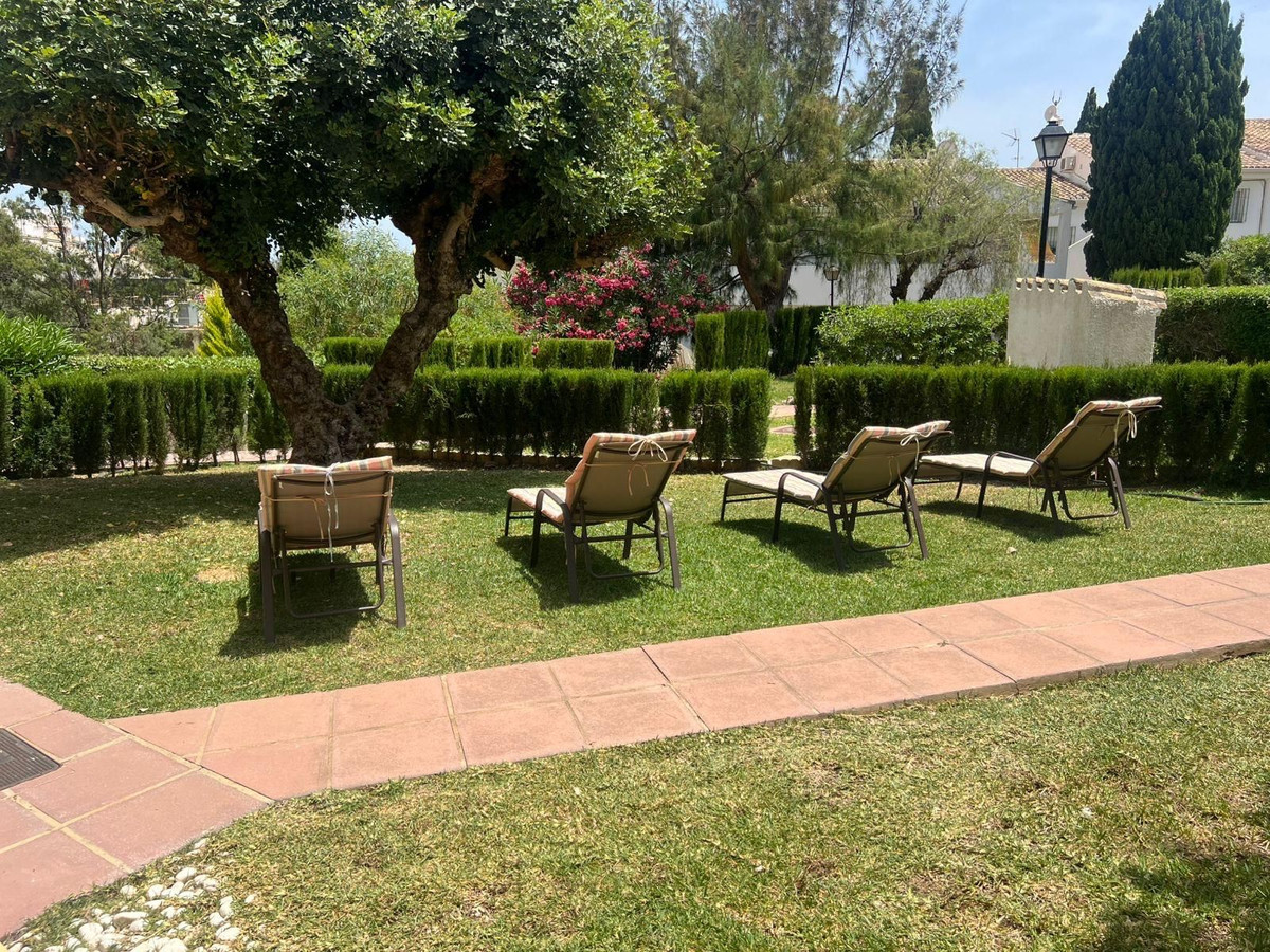 2 Bed Apartment for sale in Torreblanca Costa Del Sol, Málaga, Spain