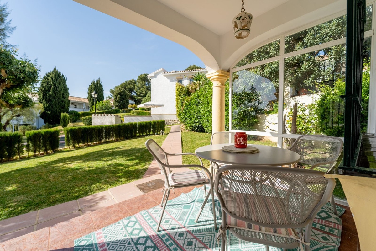 2 Bed Apartment for sale in Torreblanca Costa Del Sol, Málaga, Spain