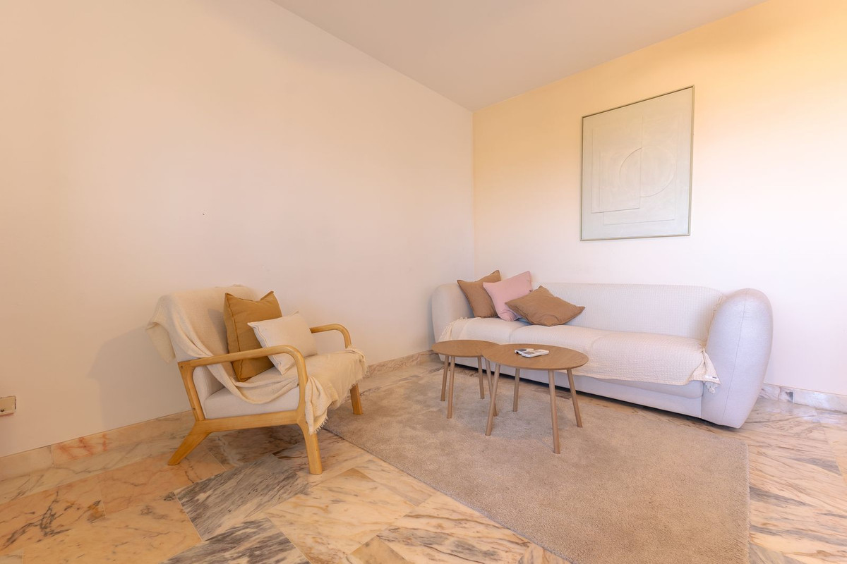 Se vende Apartamento Planta Media de 2 dormitorios en Costa Del Sol, Málaga, España