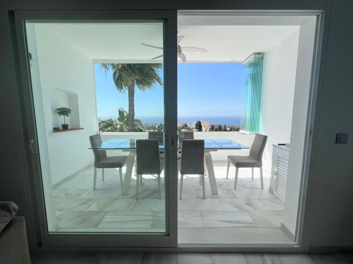 3 Bed Apartment for sale in Calahonda Costa Del Sol, Málaga, Spain