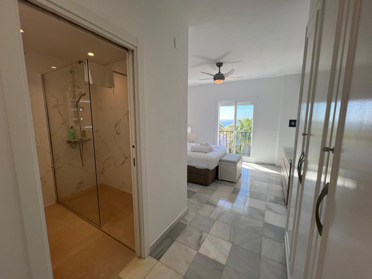 3 Bed Apartment for sale in Calahonda Costa Del Sol, Málaga, Spain