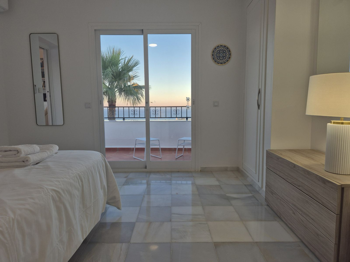 3 Bed Apartment for sale in Calahonda Costa Del Sol, Málaga, Spain