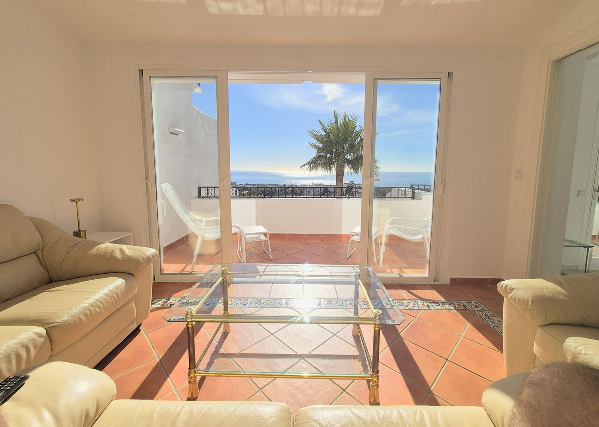 3 Bed Apartment for sale in Calahonda Costa Del Sol, Málaga, Spain