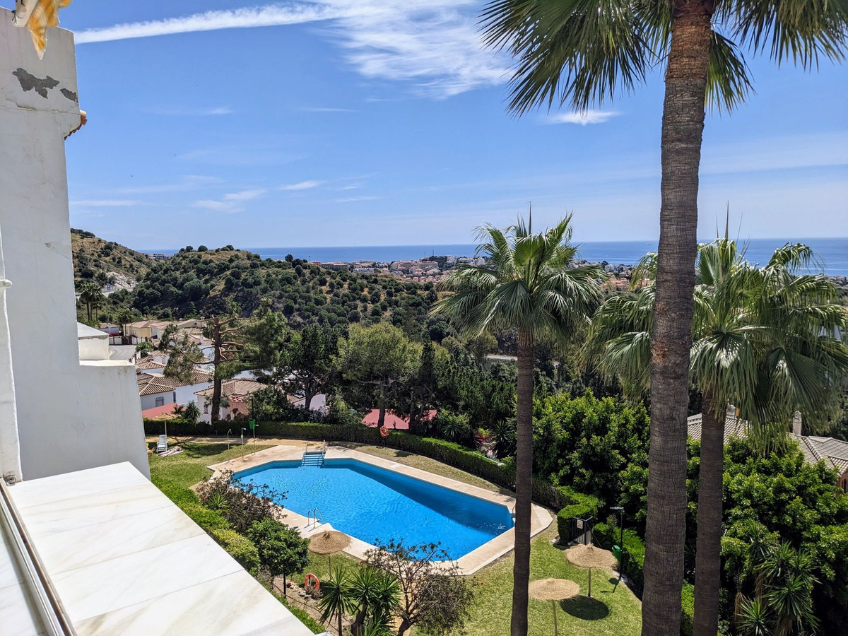 3 Bed Apartment for sale in Calahonda Costa Del Sol, Málaga, Spain