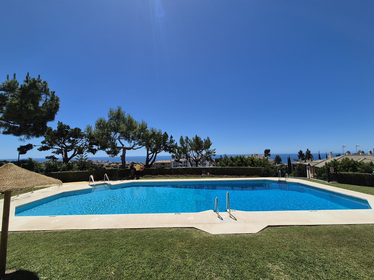 3 Bed Apartment for sale in Calahonda Costa Del Sol, Málaga, Spain