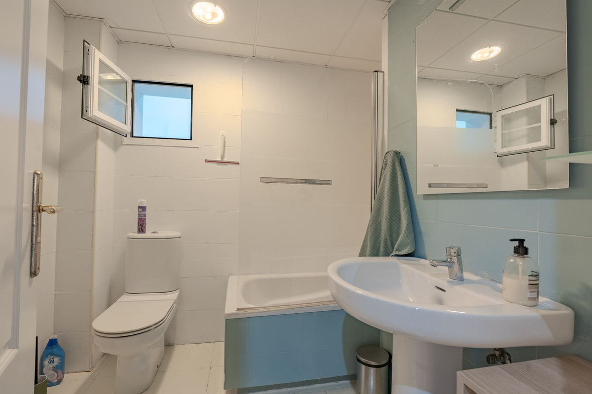 6 Bed Townhouse for sale in Málaga Centro Costa Del Sol, Málaga, Spain