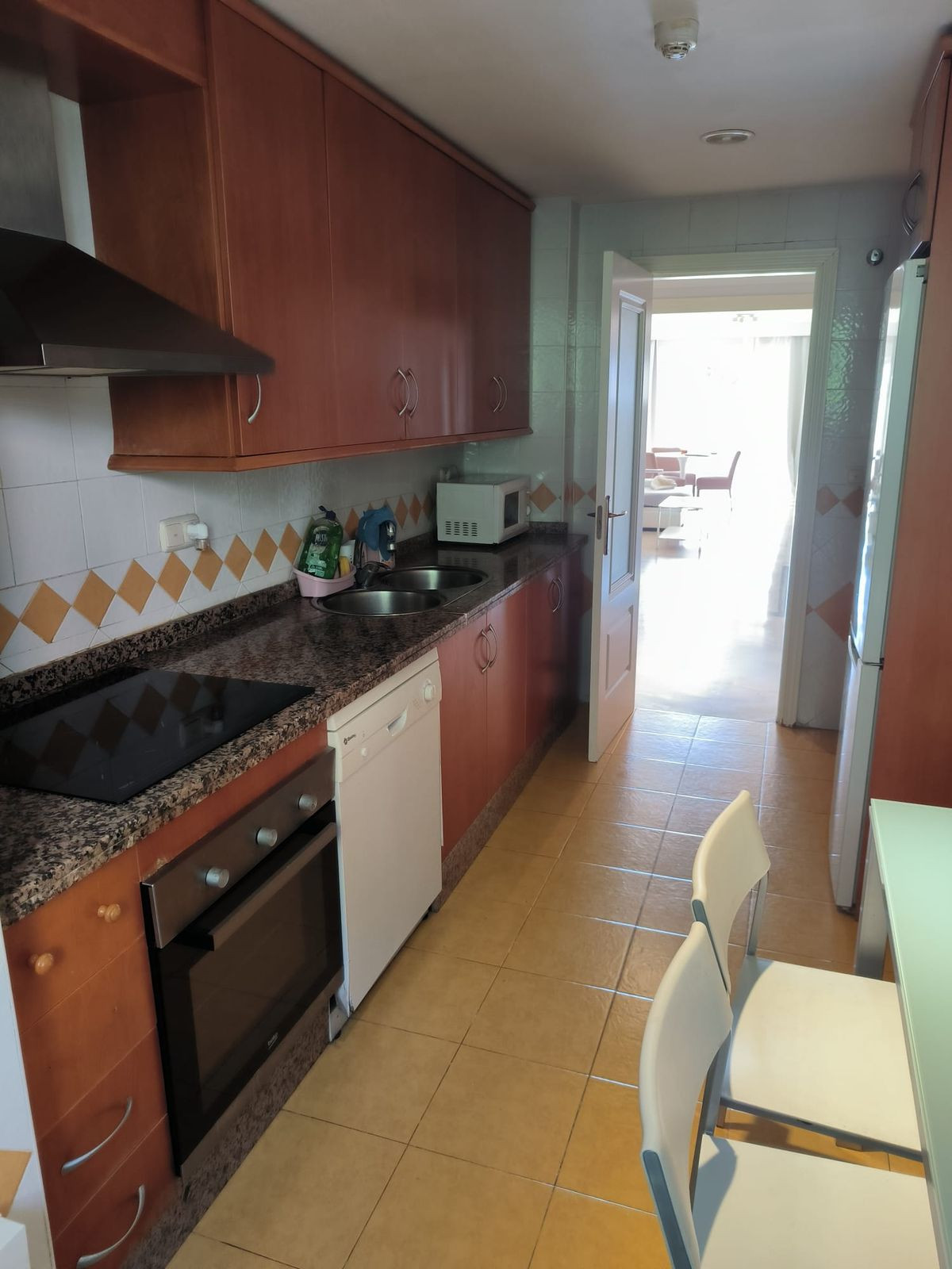 Se vende Apartamento Planta Media de 2 dormitorios en Costa Del Sol, Málaga, España