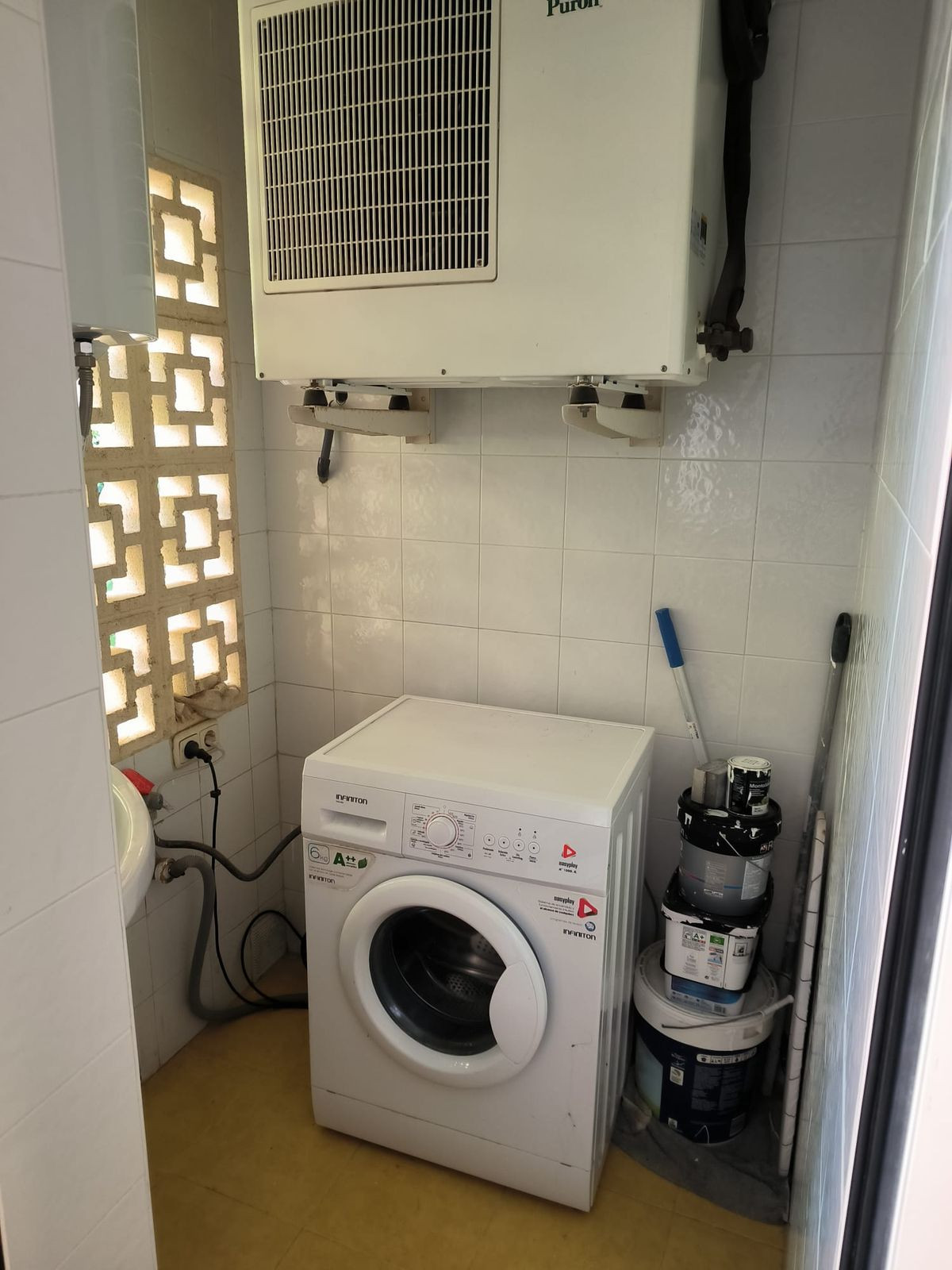 Se vende Apartamento Planta Media de 2 dormitorios en Costa Del Sol, Málaga, España