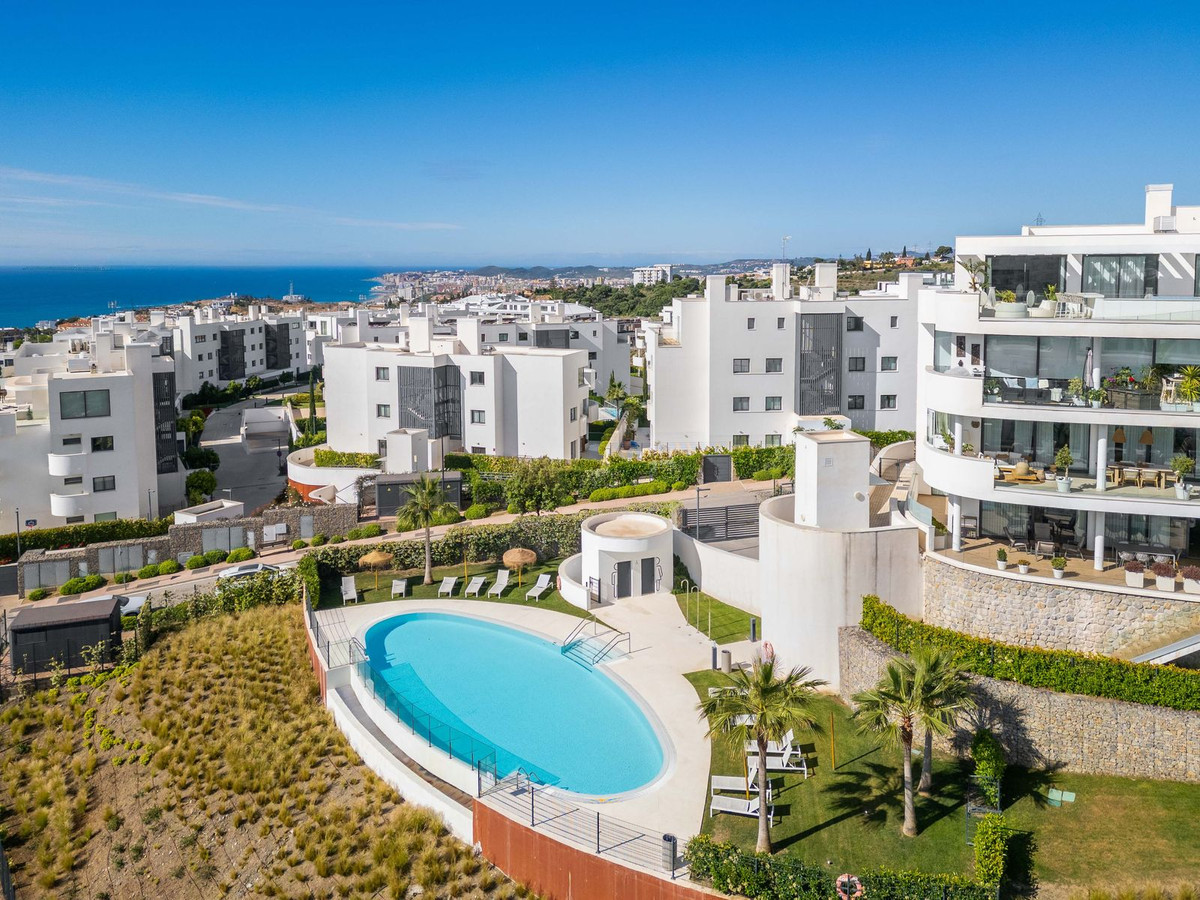 2 Bed Apartment for sale in Fuengirola Costa Del Sol, Málaga, Spain