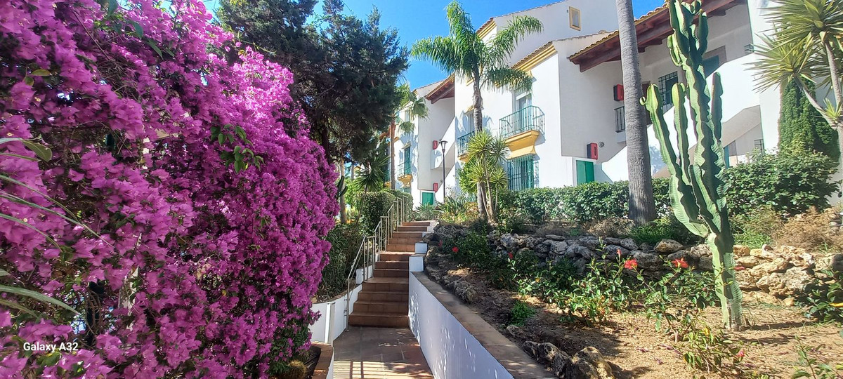 3 Bed Apartment for sale in Carib Playa Costa Del Sol, Málaga, Spain