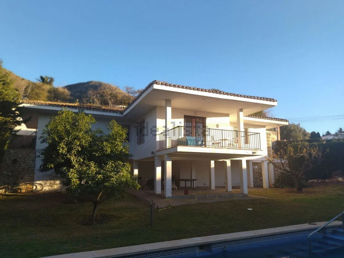 3 Bed Townhouse for sale in La Capellania Costa Del Sol, Málaga, Spain
