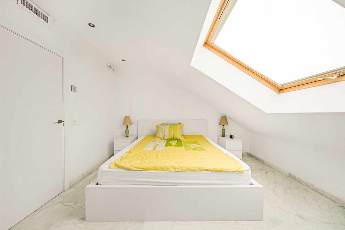 Se vende Ático de 2 dormitorios en Costa Del Sol, Málaga, España