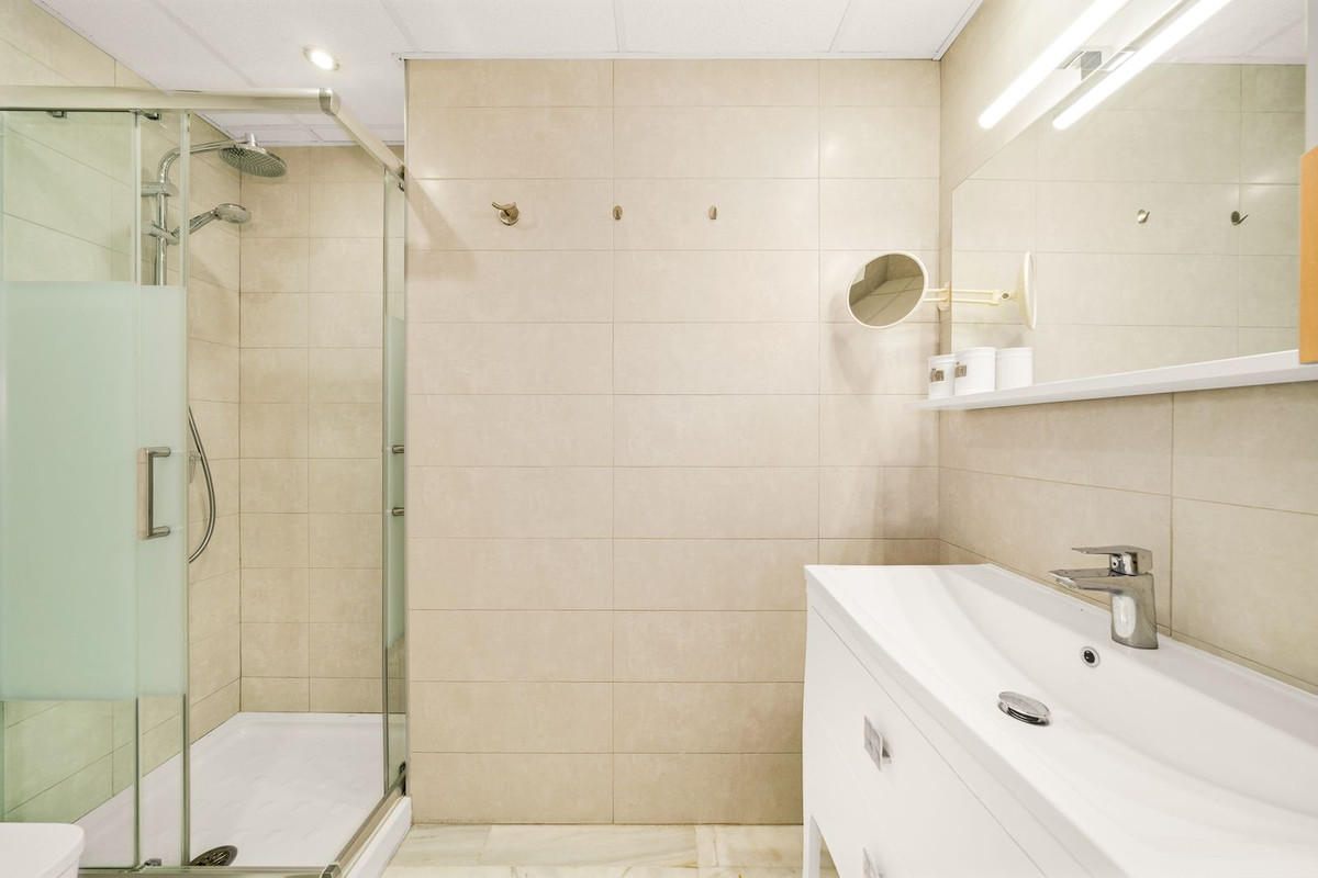 Se vende Ático de 2 dormitorios en Costa Del Sol, Málaga, España
