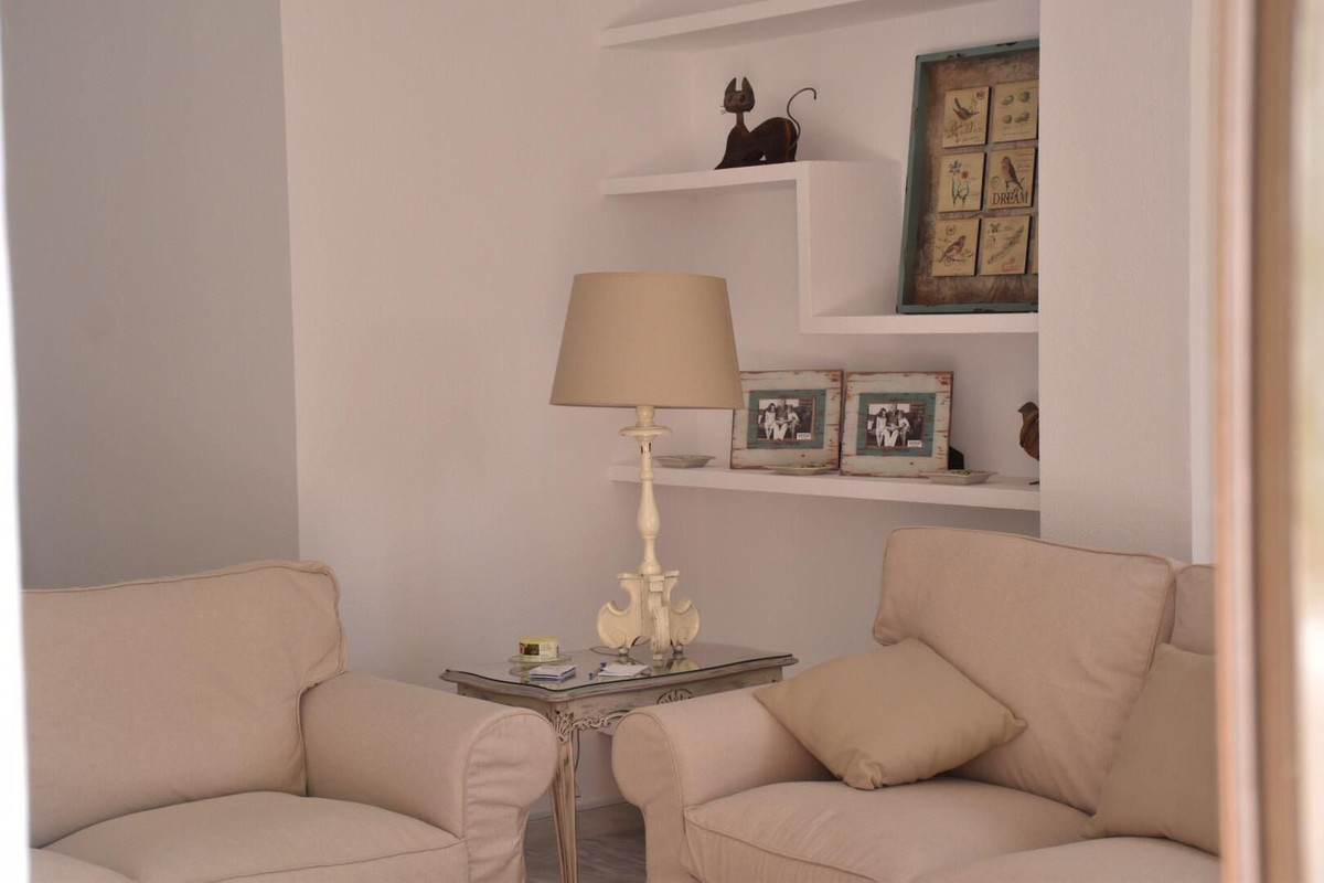 3 Bed Apartment for sale in Elviria Costa Del Sol, Málaga, Spain