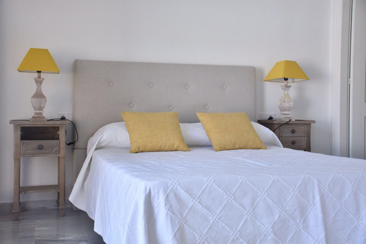 3 Bed Apartment for sale in Elviria Costa Del Sol, Málaga, Spain