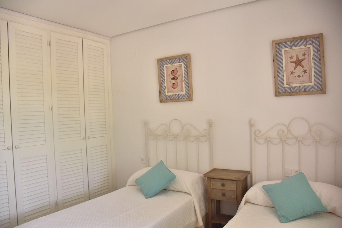 3 Bed Apartment for sale in Elviria Costa Del Sol, Málaga, Spain