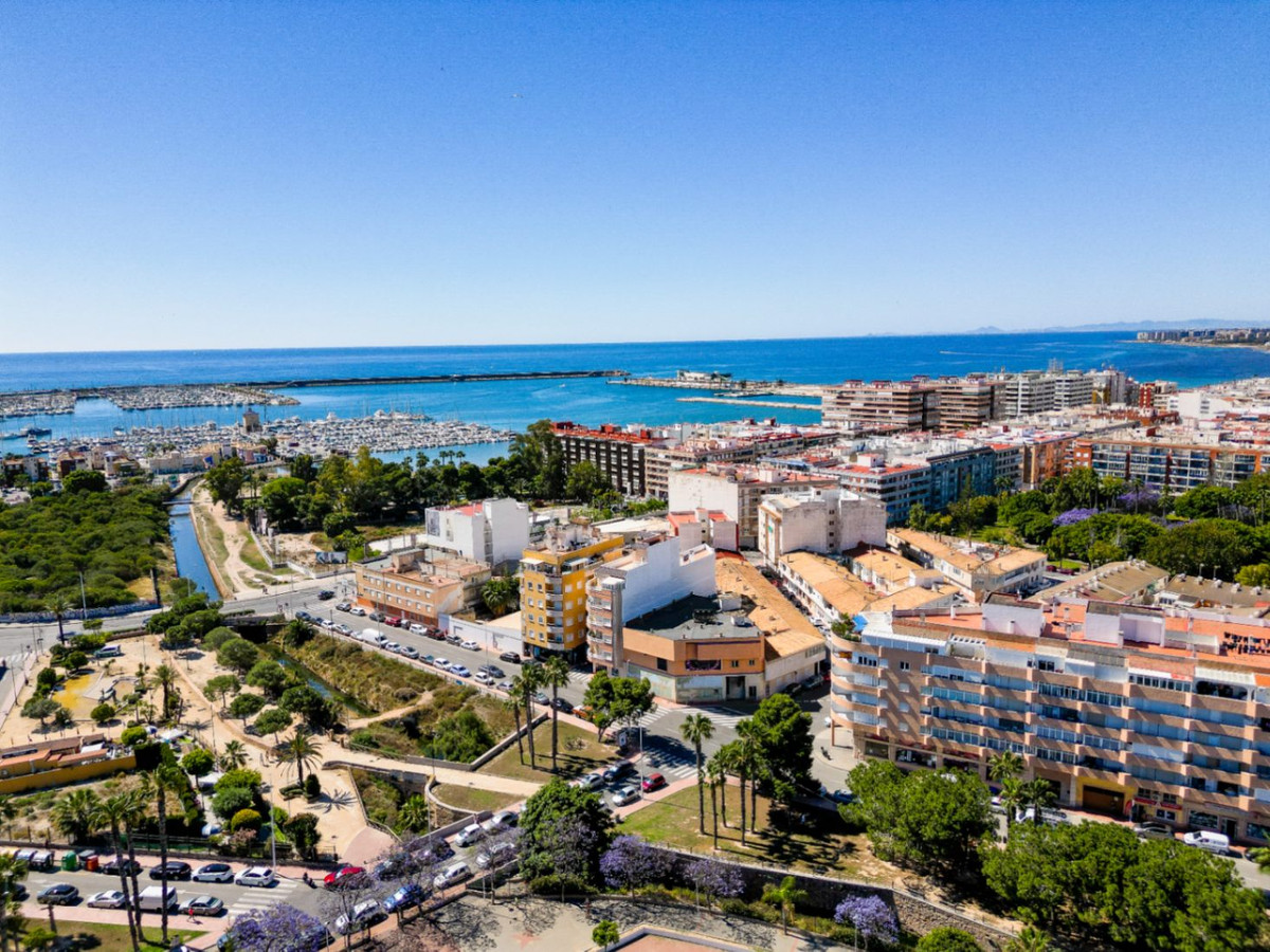 2 Bed Apartment for sale in Torrevieja Costa Blanca, Alicante, Spain