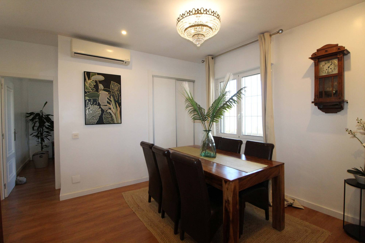 Se vende Villa - Chalet de 2 dormitorios en Costa Blanca, Alicante, España