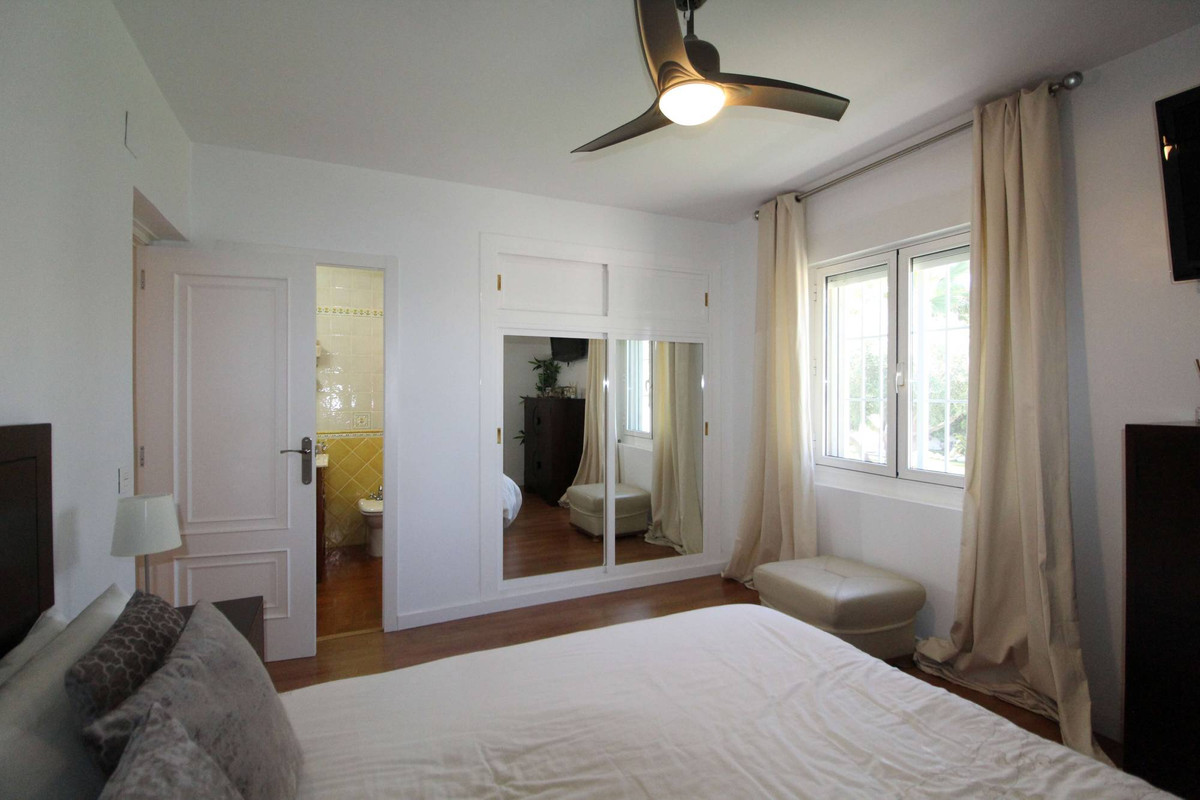 Se vende Villa - Chalet de 2 dormitorios en Costa Blanca, Alicante, España