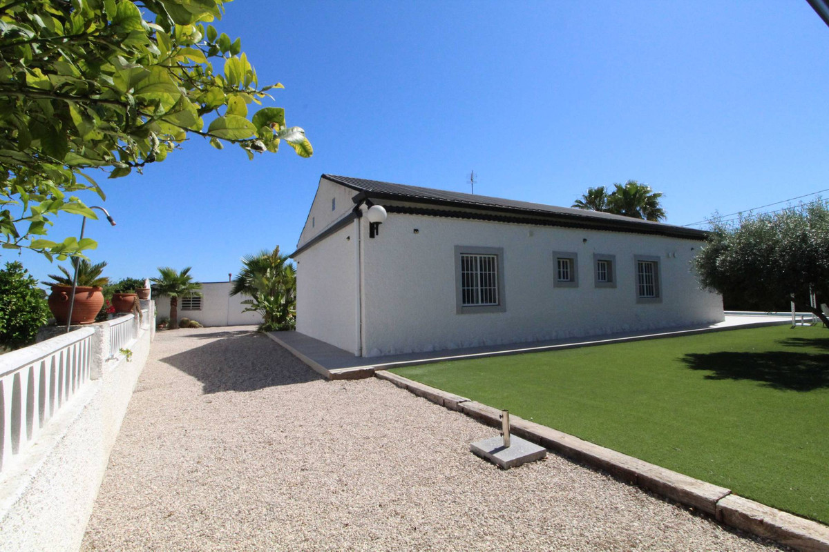 Se vende Villa - Chalet de 2 dormitorios en Costa Blanca, Alicante, España
