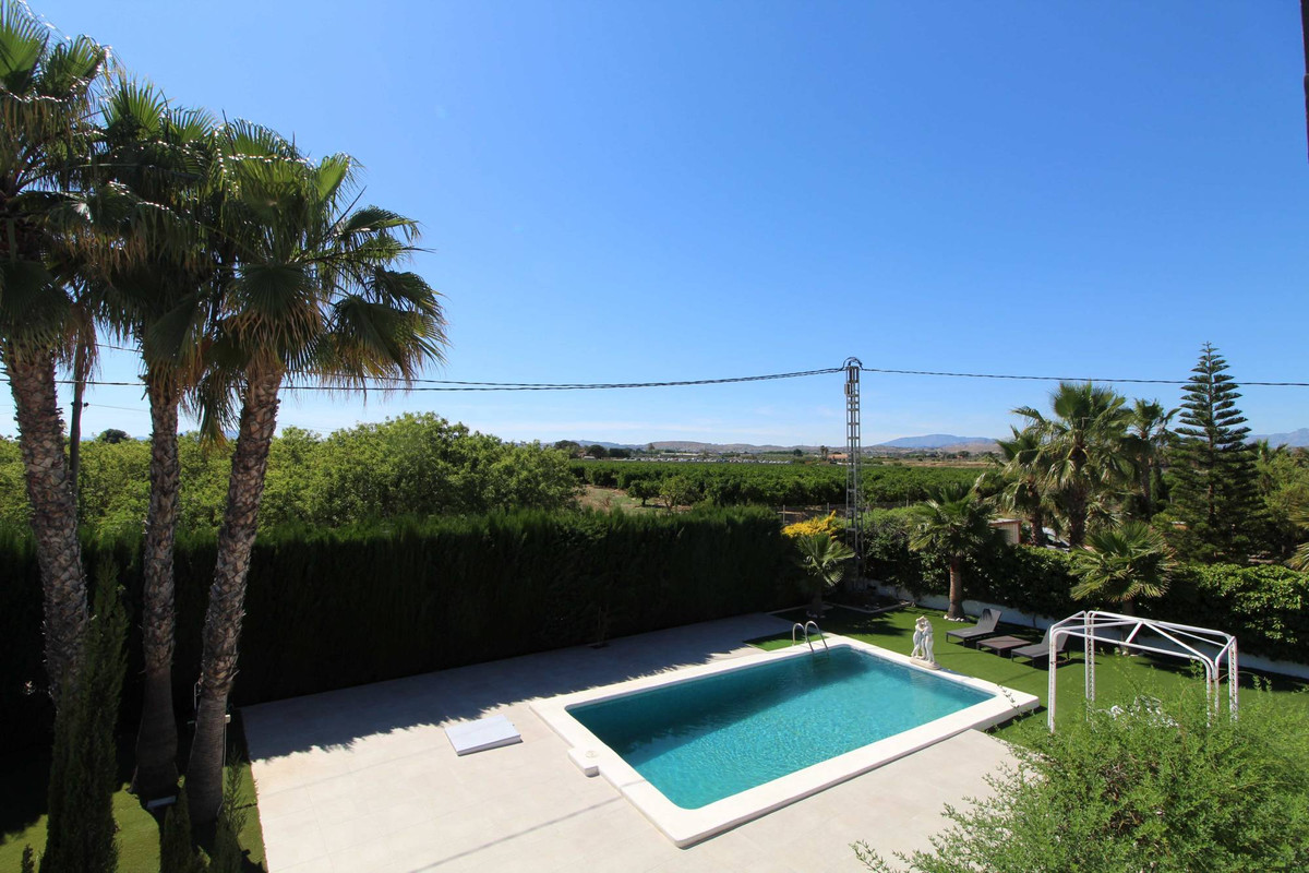 Se vende Villa - Chalet de 2 dormitorios en Costa Blanca, Alicante, España