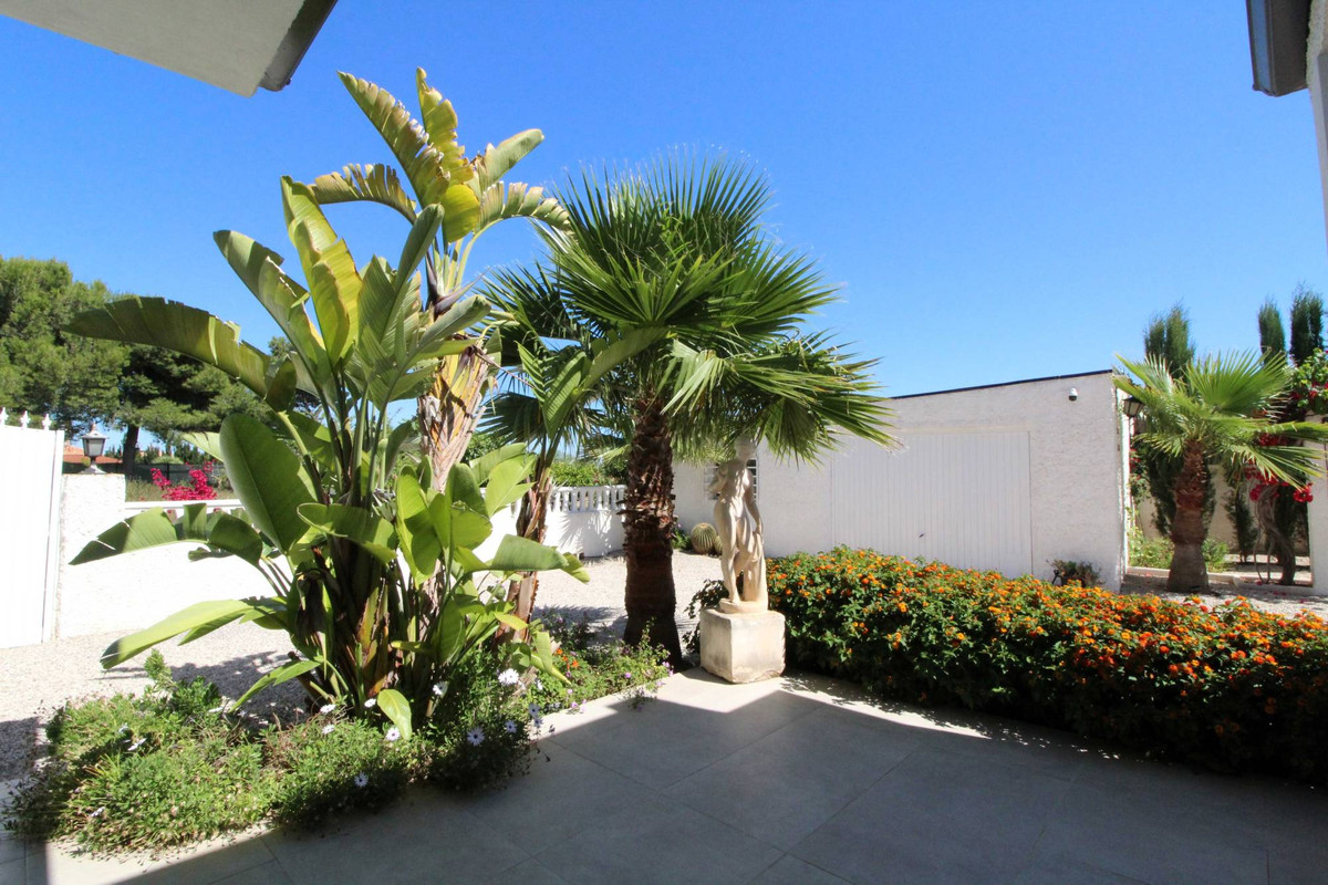 Se vende Villa - Chalet de 2 dormitorios en Costa Blanca, Alicante, España
