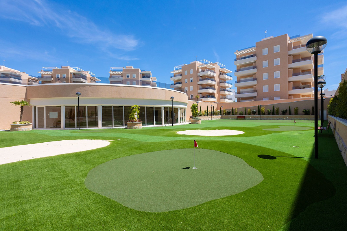 3 Bed Apartment for sale in Urbanización El Raso Costa Blanca, Alicante, Spain