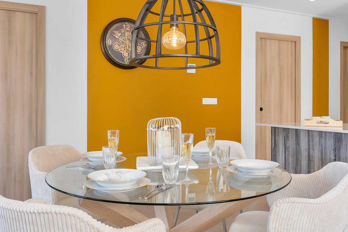 3 Bed Apartment for sale in Urbanización El Raso Costa Blanca, Alicante, Spain