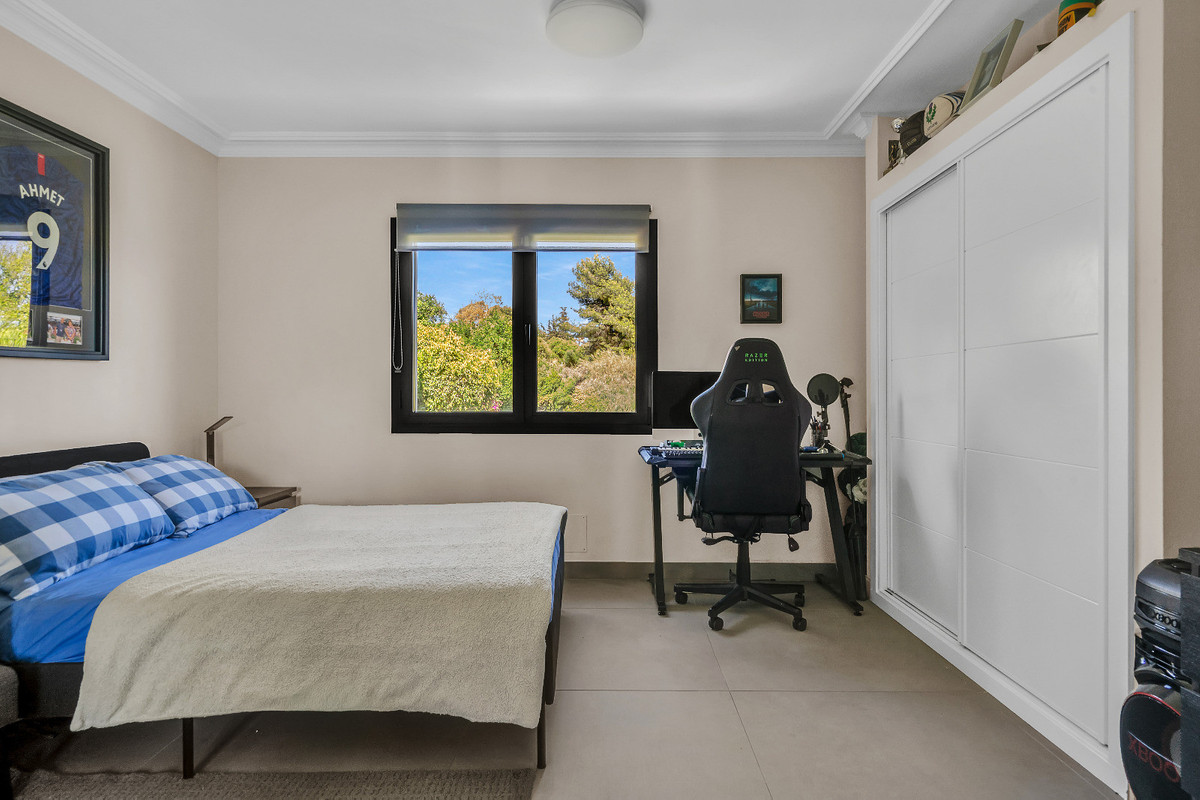 Se vende Villa - Chalet de 4 dormitorios en Costa Del Sol, Málaga, España
