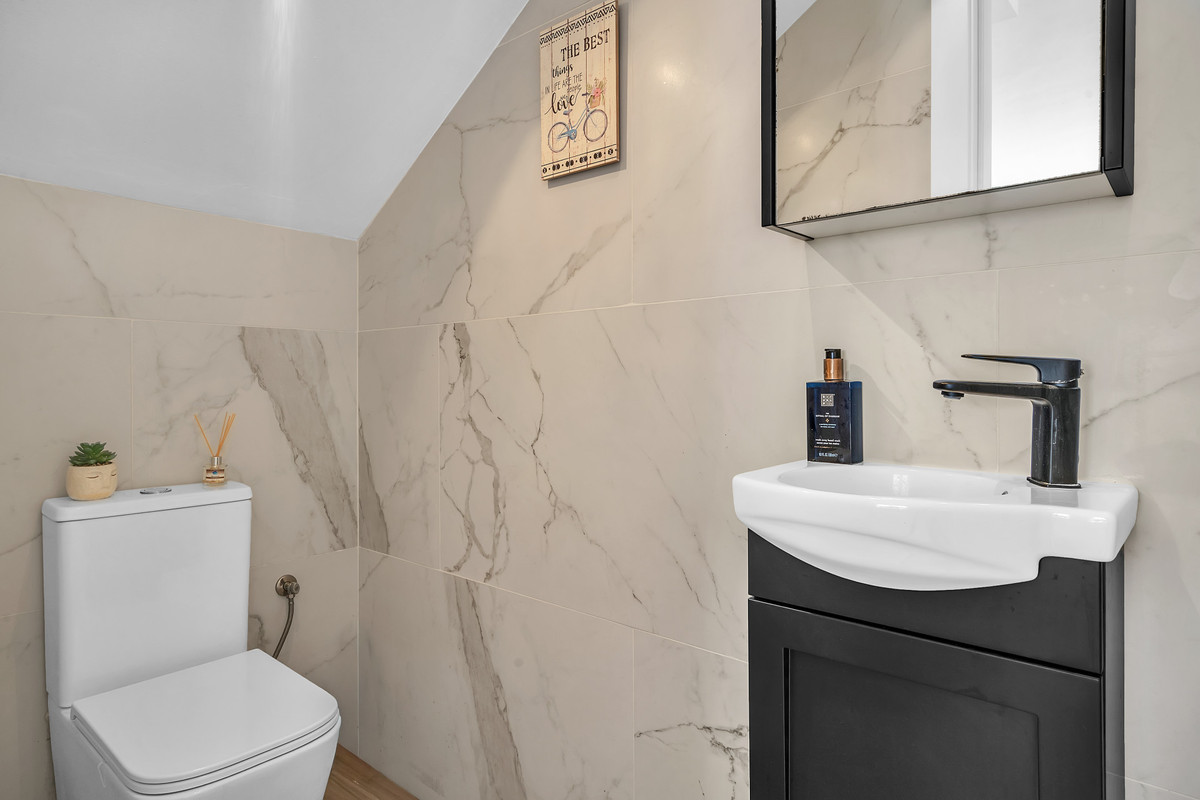 Se vende Villa - Chalet de 4 dormitorios en Costa Del Sol, Málaga, España