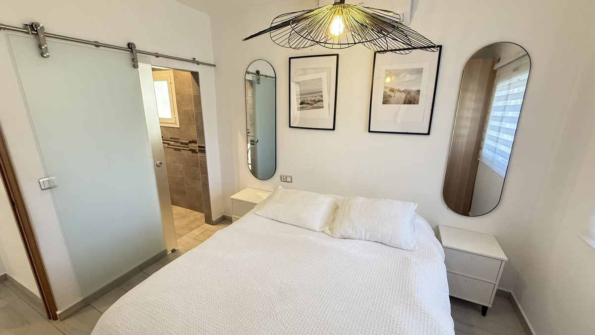 Se vende Villa - Chalet de 2 dormitorios en Costa Blanca, Alicante, España