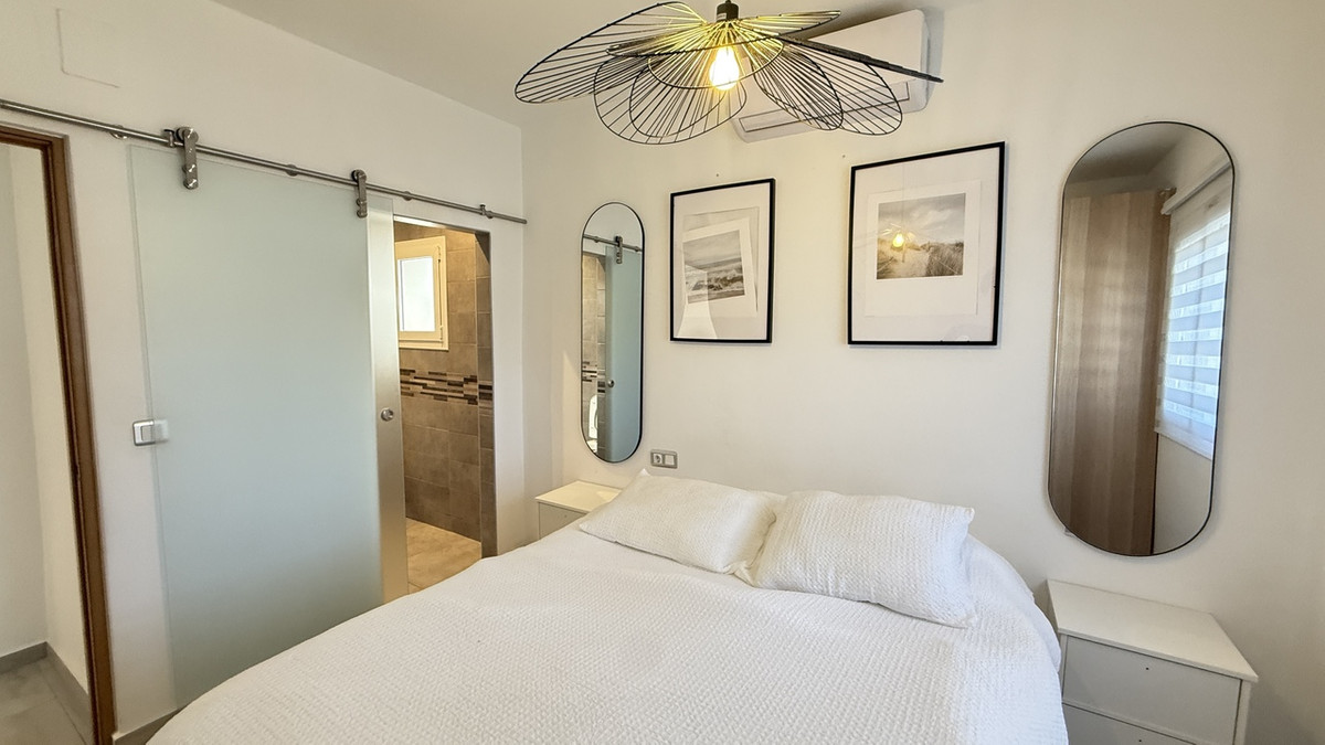 Se vende Villa - Chalet de 2 dormitorios en Costa Blanca, Alicante, España