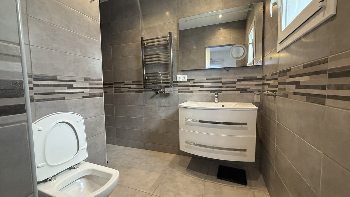 Se vende Villa - Chalet de 2 dormitorios en Costa Blanca, Alicante, España