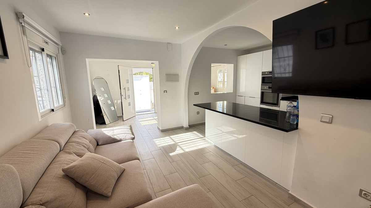 Se vende Villa - Chalet de 2 dormitorios en Costa Blanca, Alicante, España