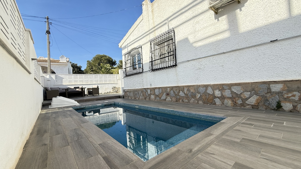 Se vende Villa - Chalet de 2 dormitorios en Costa Blanca, Alicante, España