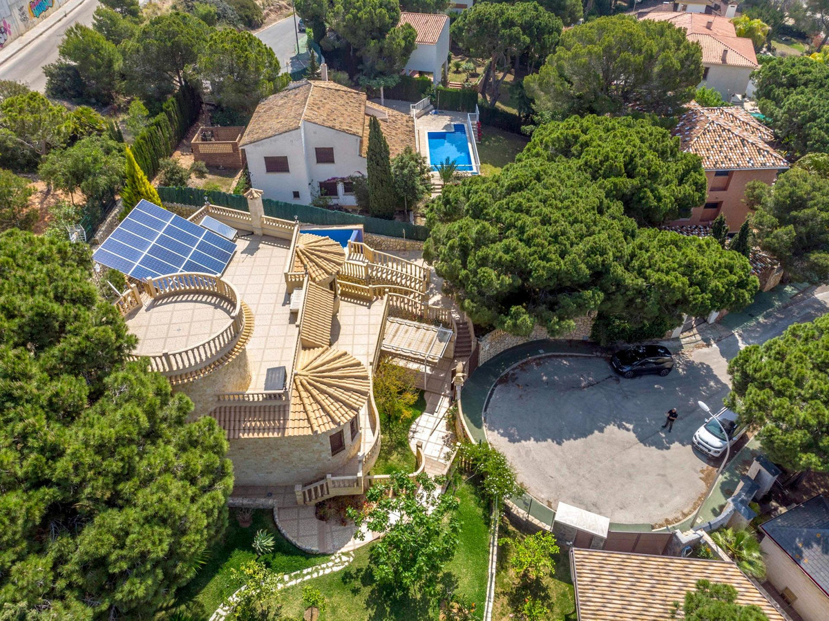 4 Bed Townhouse for sale in Campoamor Costa Blanca, Alicante, Spain