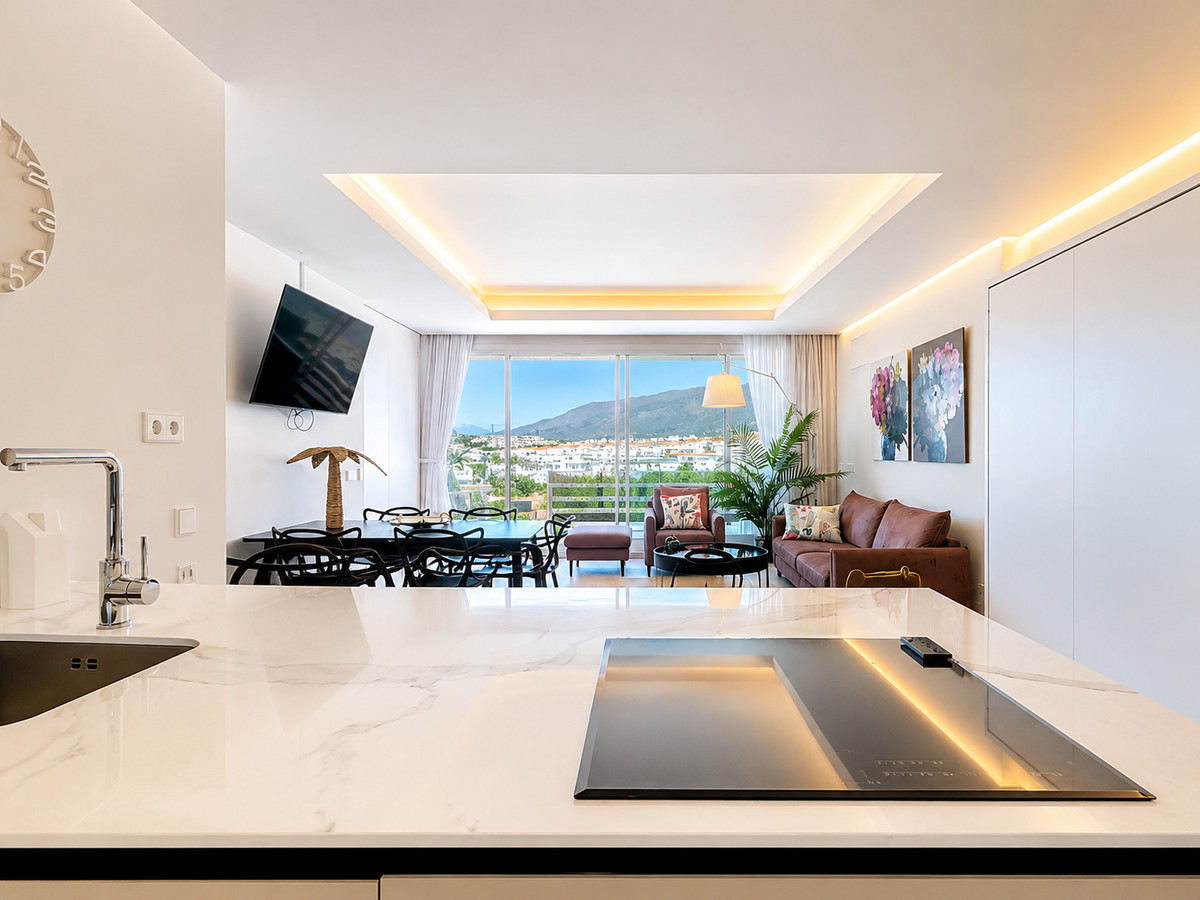 2 Bed Apartment for sale in Estepona Costa Del Sol, Málaga, Spain