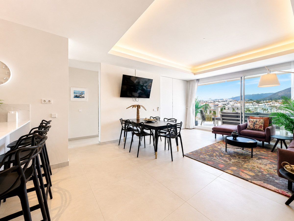 2 Bed Apartment for sale in Estepona Costa Del Sol, Málaga, Spain