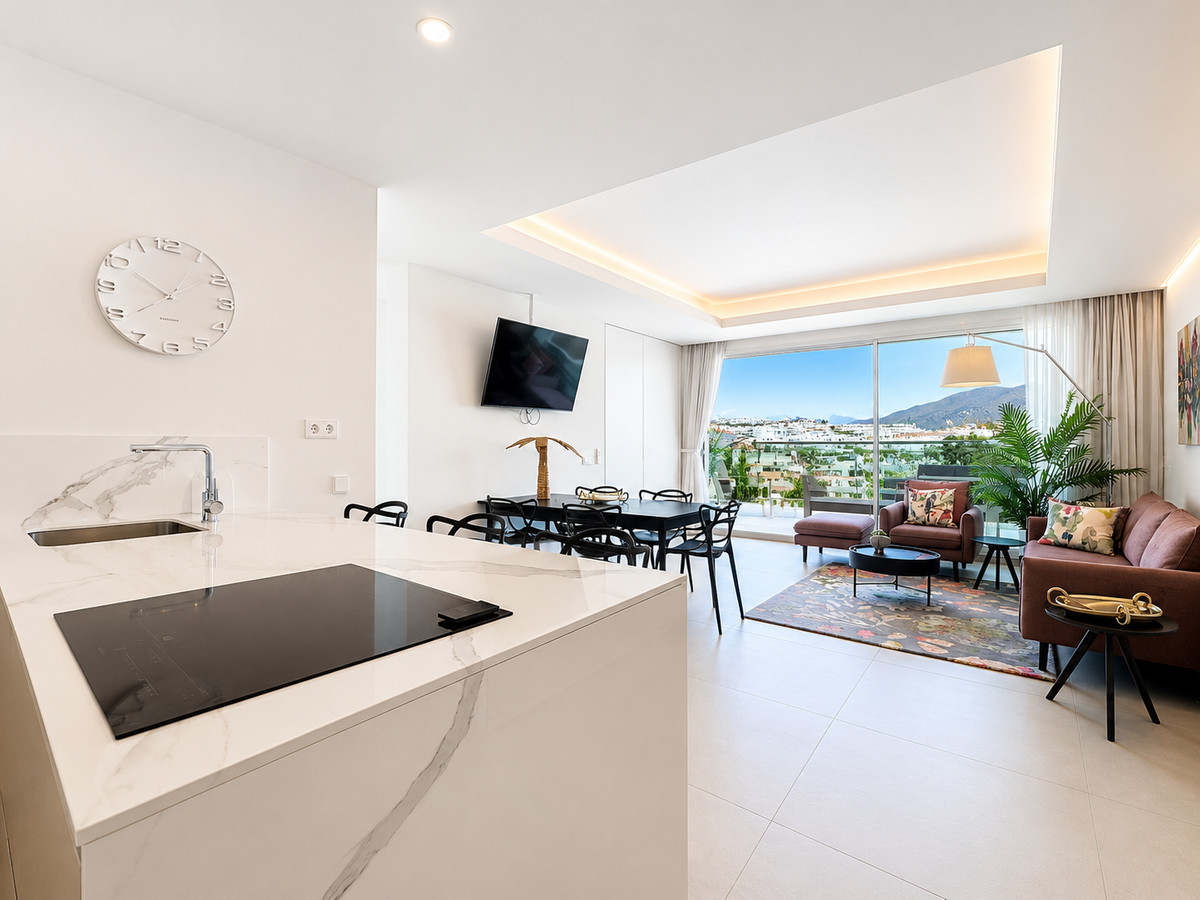 2 Bed Apartment for sale in Estepona Costa Del Sol, Málaga, Spain