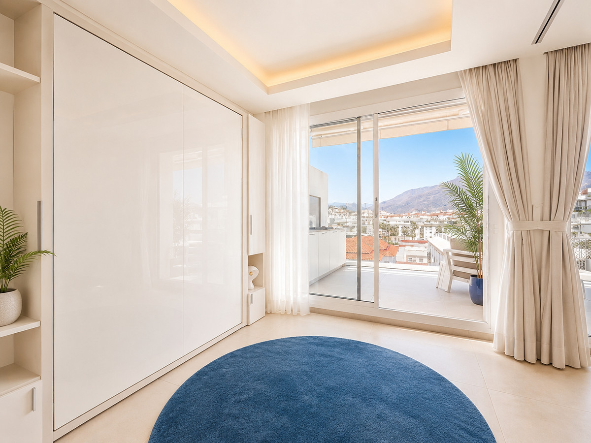 2 Bed Apartment for sale in Estepona Costa Del Sol, Málaga, Spain