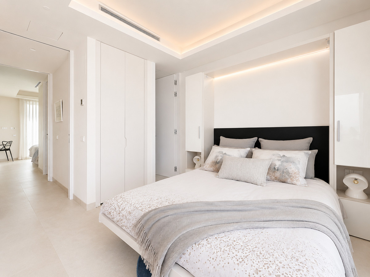 2 Bed Apartment for sale in Estepona Costa Del Sol, Málaga, Spain